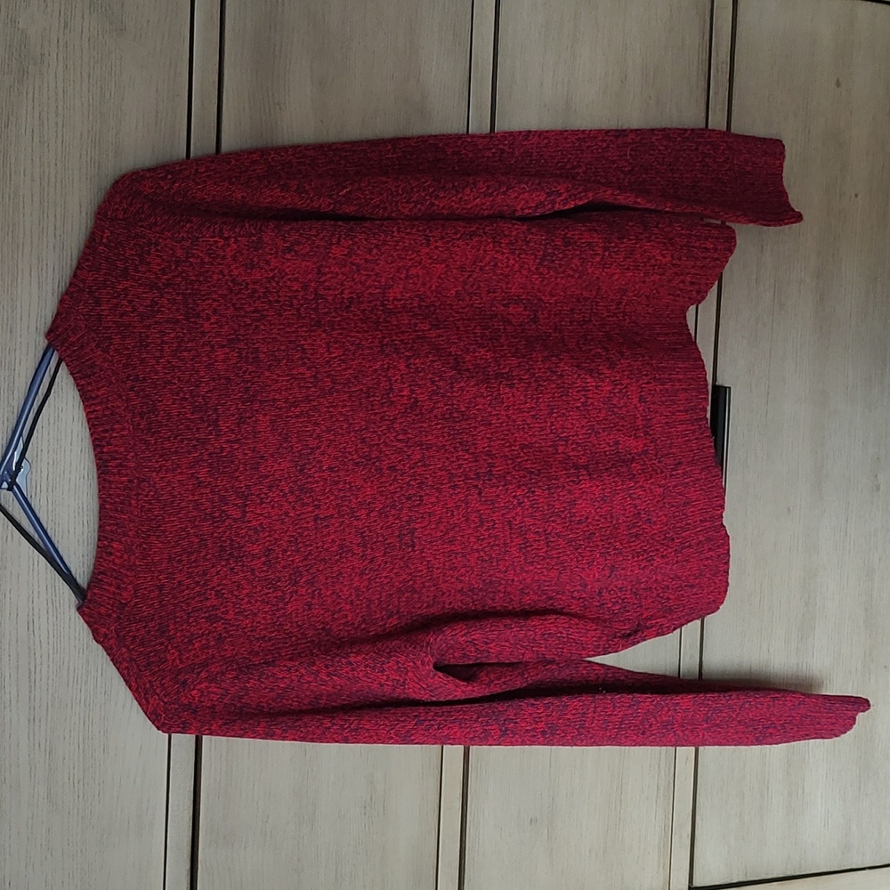 Red Sweater - Picture 4 of 4